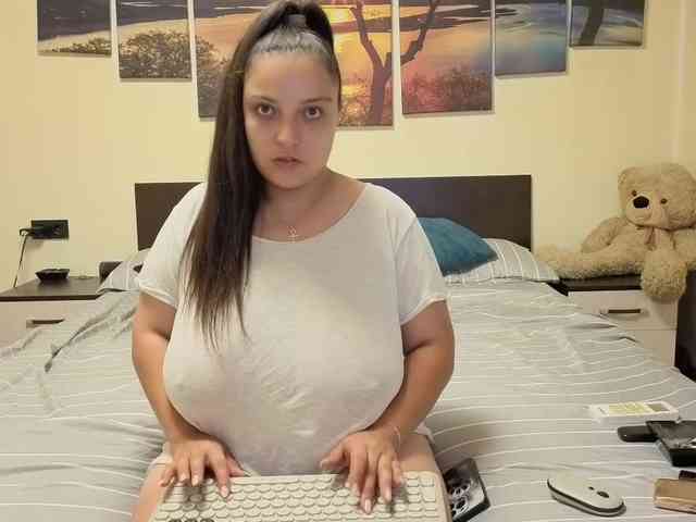 adellineee webcam