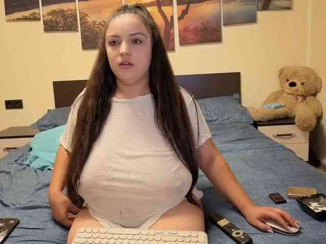 adellineee webcam