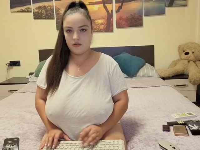 adellineee webcam