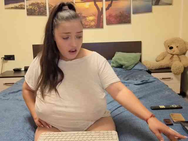 adellineee webcam