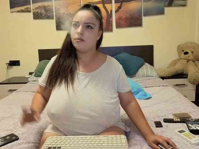 adellineee webcam
