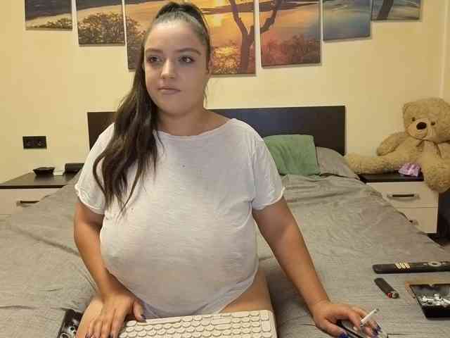 adellineee webcam