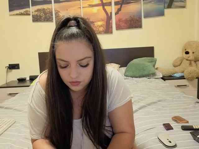 adellineee webcam