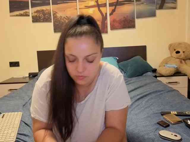 adellineee webcam