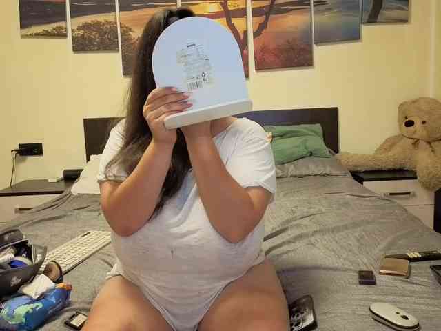 adellineee webcam