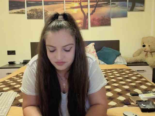 adellineee webcam