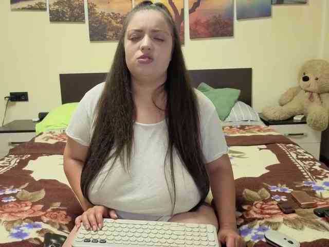 adellineee webcam