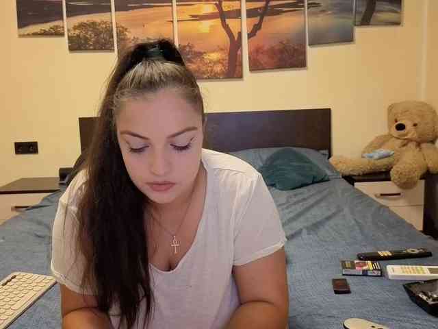 adellineee webcam
