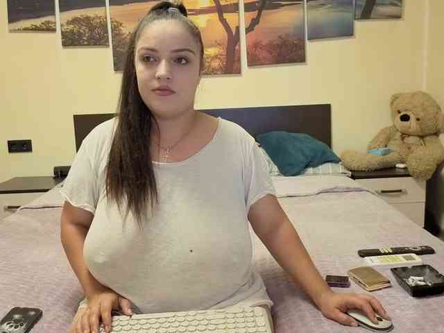 adellineee webcam