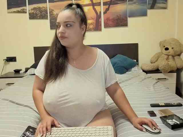 adellineee webcam