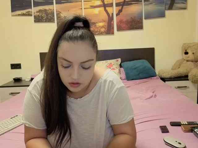 adellineee webcam