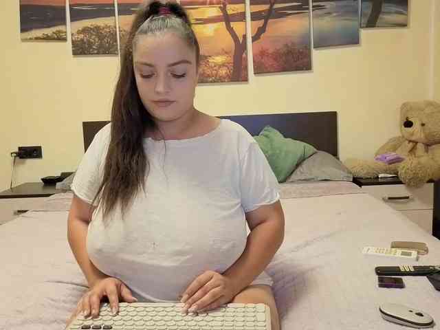 adellineee webcam