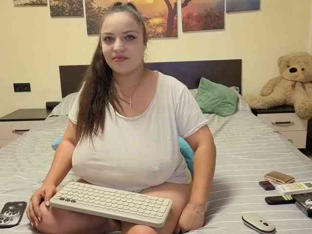adellineee webcam