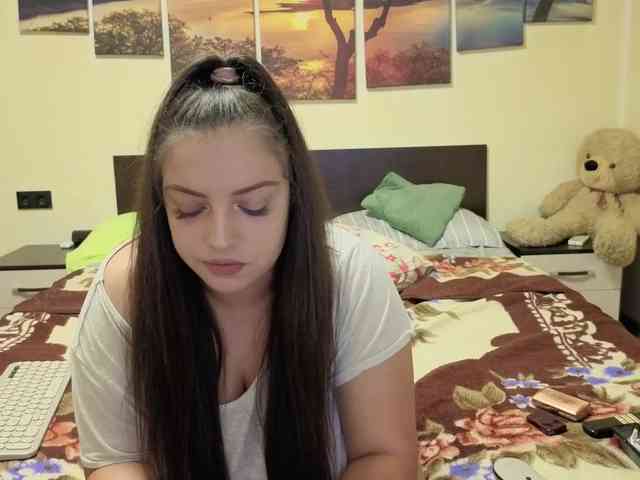 adellineee webcam