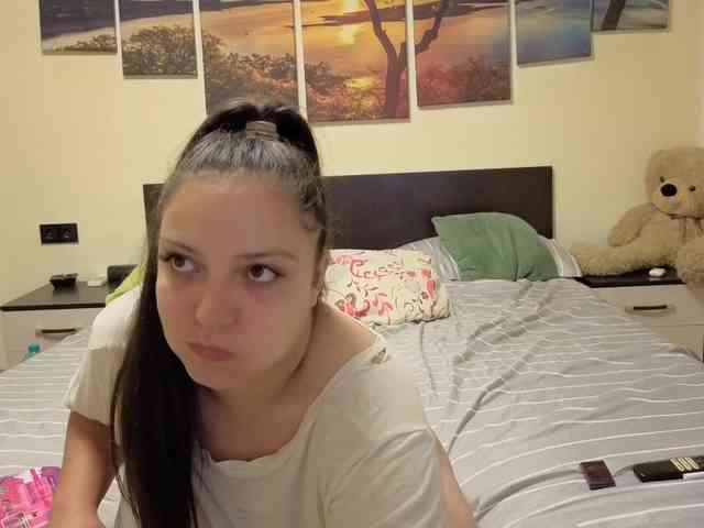 adellineee webcam