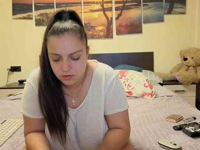 adellineee webcam