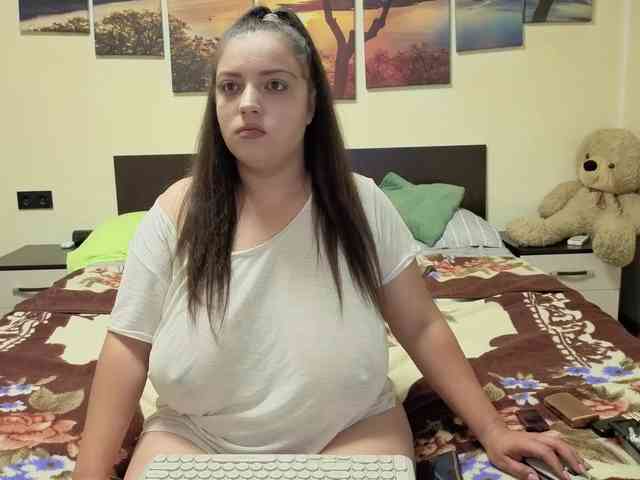 adellineee webcam