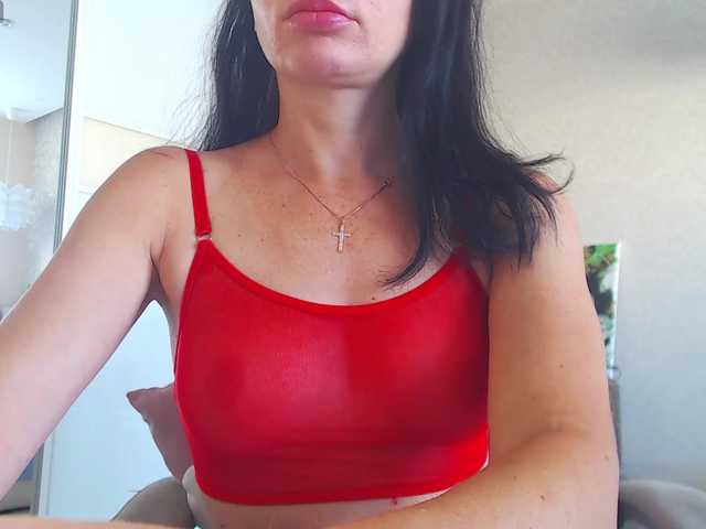 FlirtyMarin1 live cam on BongaCams