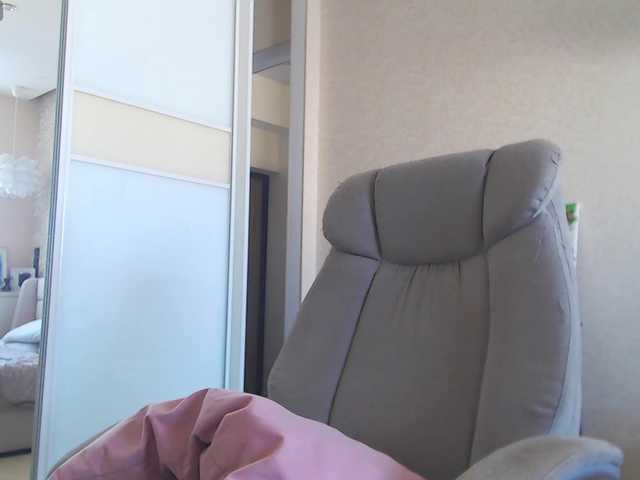 FlirtyMarin1 live cam on BongaCams