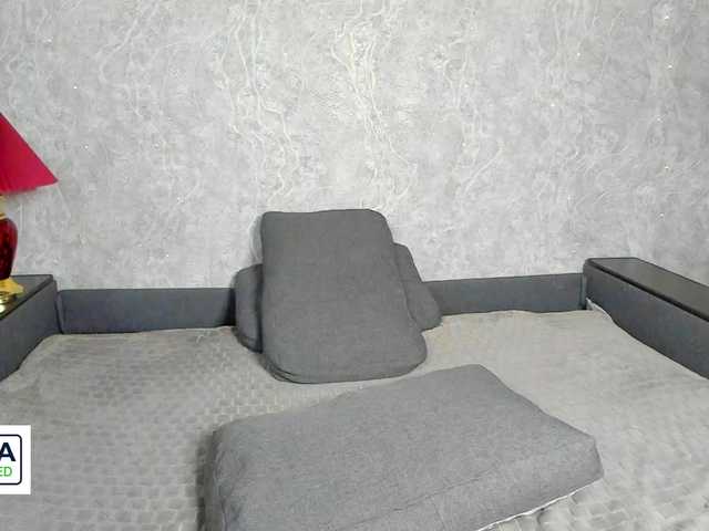 xoralamoralx live cam on BongaCams