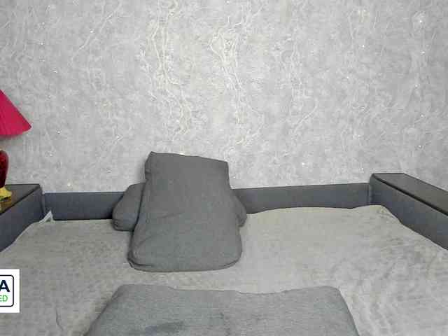 xoralamoralx webcam