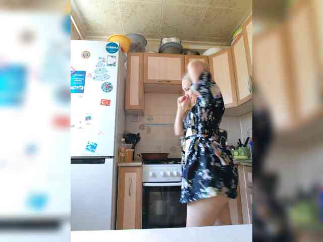 Sladkie002 webcam