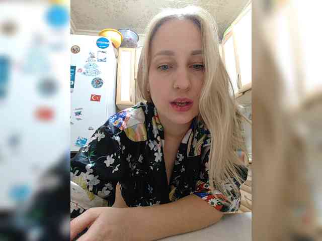 Sladkie002 webcam