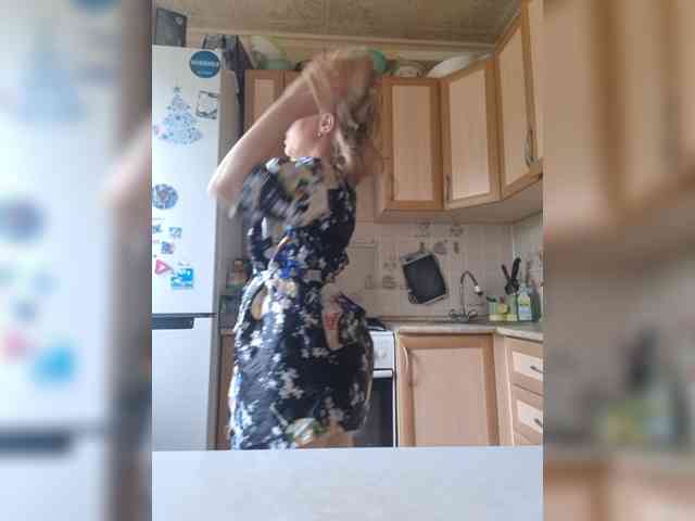 Sladkie002 webcam
