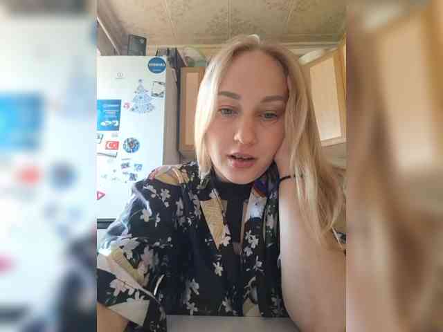 Sladkie002 webcam
