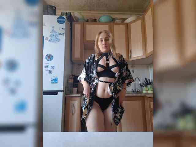 Sladkie002 webcam