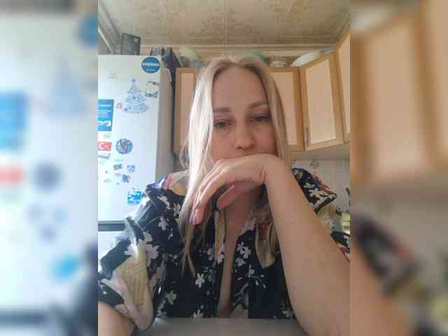 Sladkie002 webcam