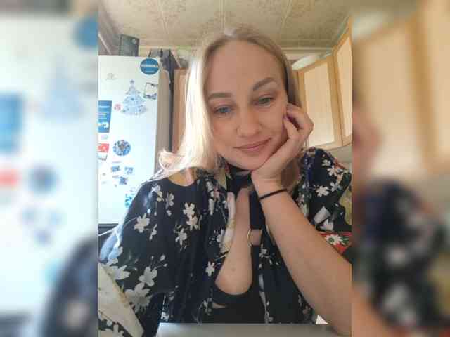 Sladkie002 webcam