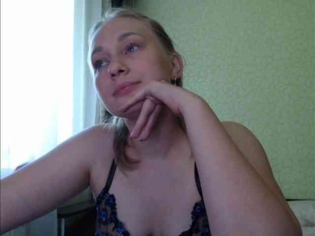 Sladkie002 webcam