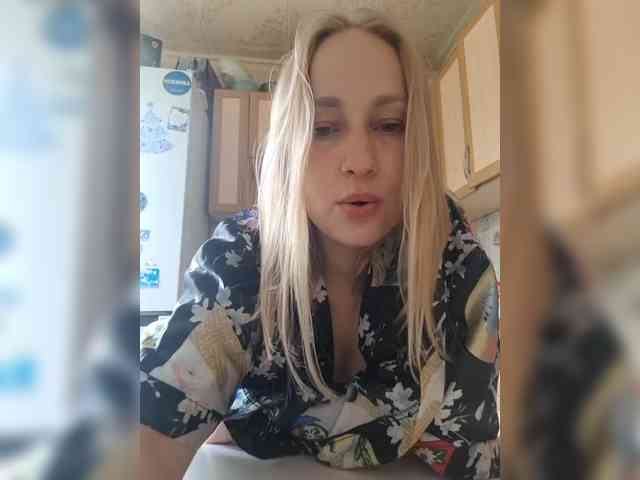Sladkie002 webcam