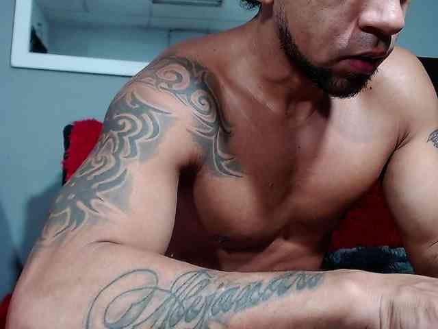 DamienFit Live Webcam on BongaCams