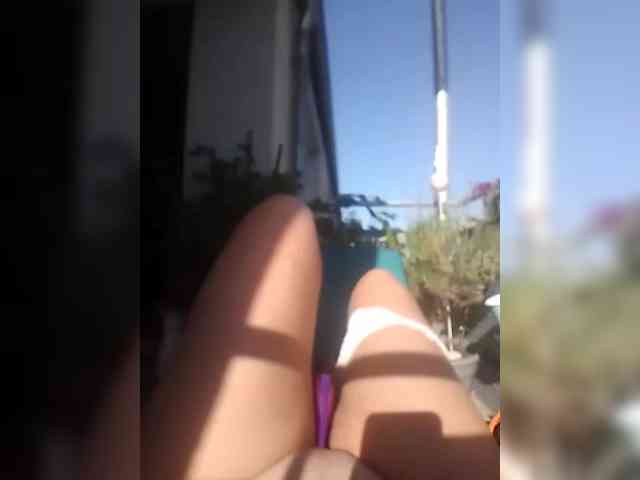 ladywet webcam
