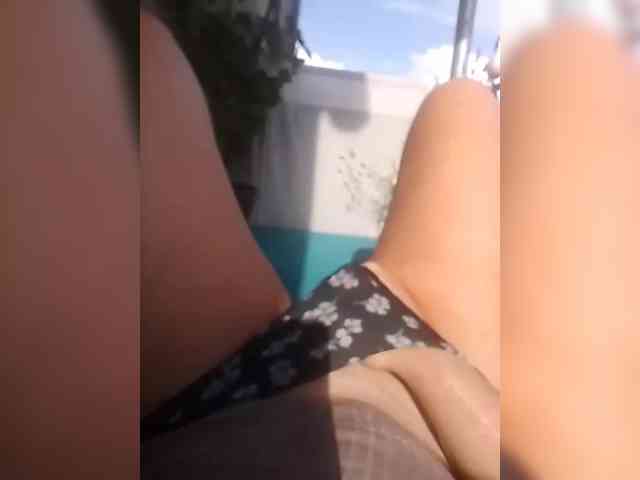 ladywet webcam