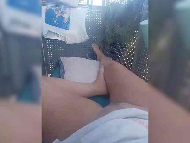 ladywet webcam
