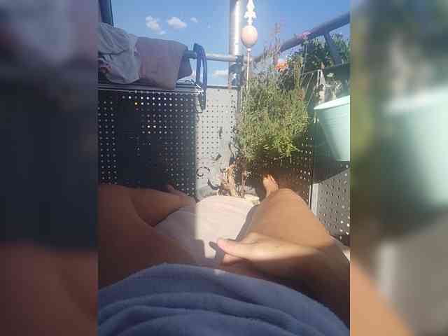 ladywet webcam