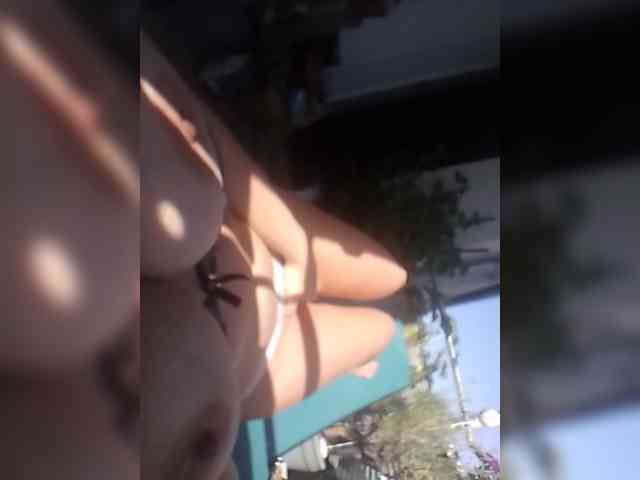 ladywet webcam