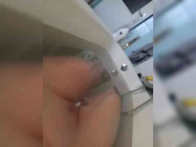 ladywet webcam