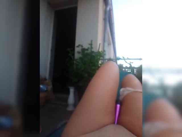 ladywet webcam