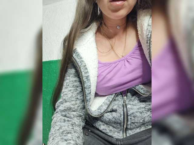 pevicha live cam on BongaCams