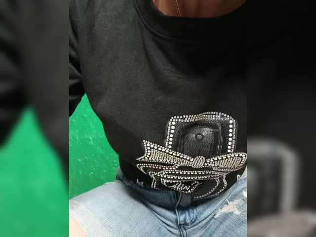 pevicha live cam on BongaCams