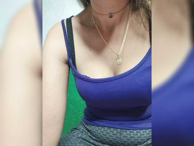 pevicha live cam on BongaCams