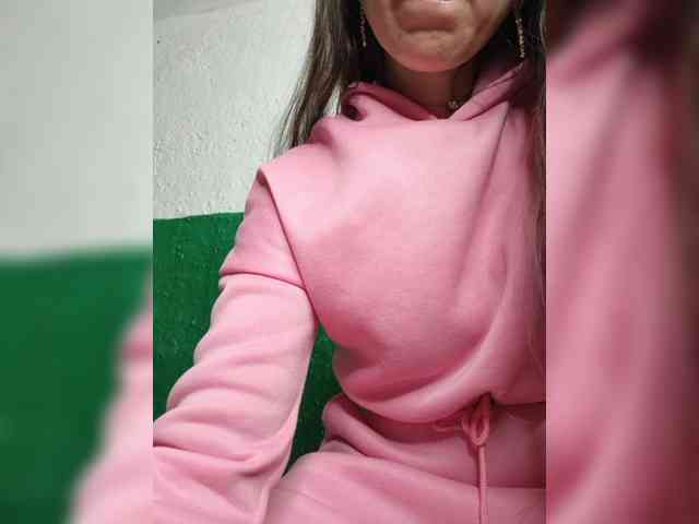 KOTENOCHEK_SEXY_KISA webcam