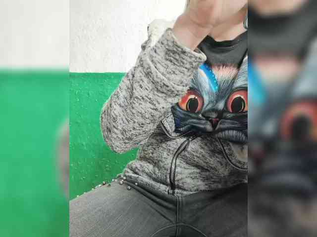 KOTENOCHEK_SEXY_KISA webcam