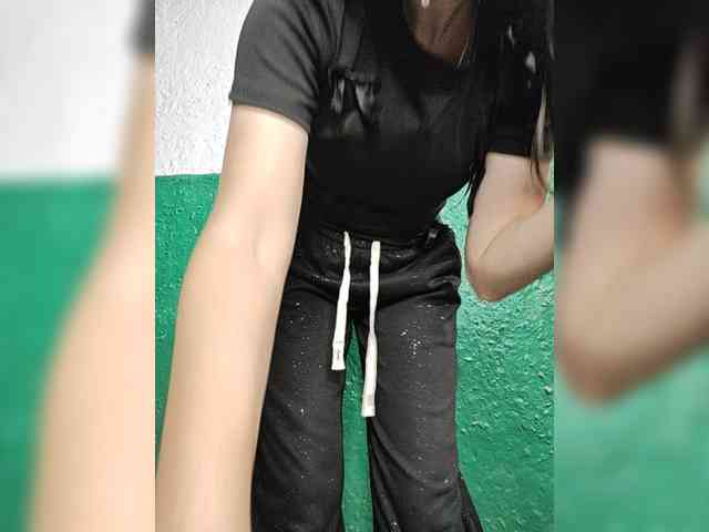 KOTENOCHEK_SEXY_KISA webcam