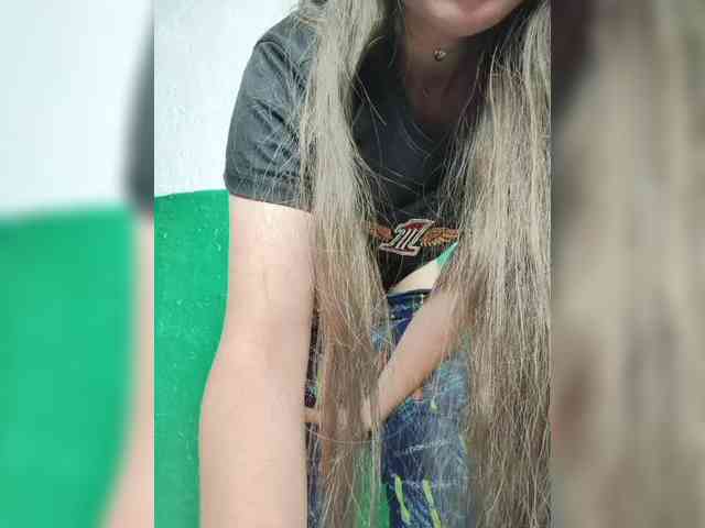 KOTENOCHEK_SEXY_KISA webcam