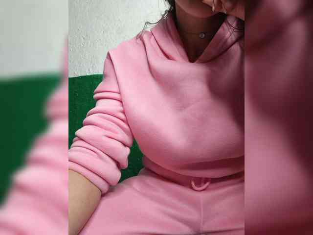 KOTENOCHEK_SEXY_KISA webcam